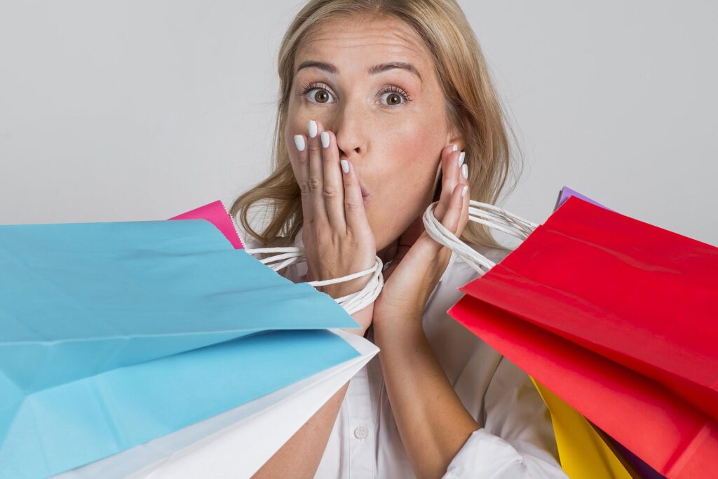 Kobieta zaszokowana zaletami sklepu erotycznego